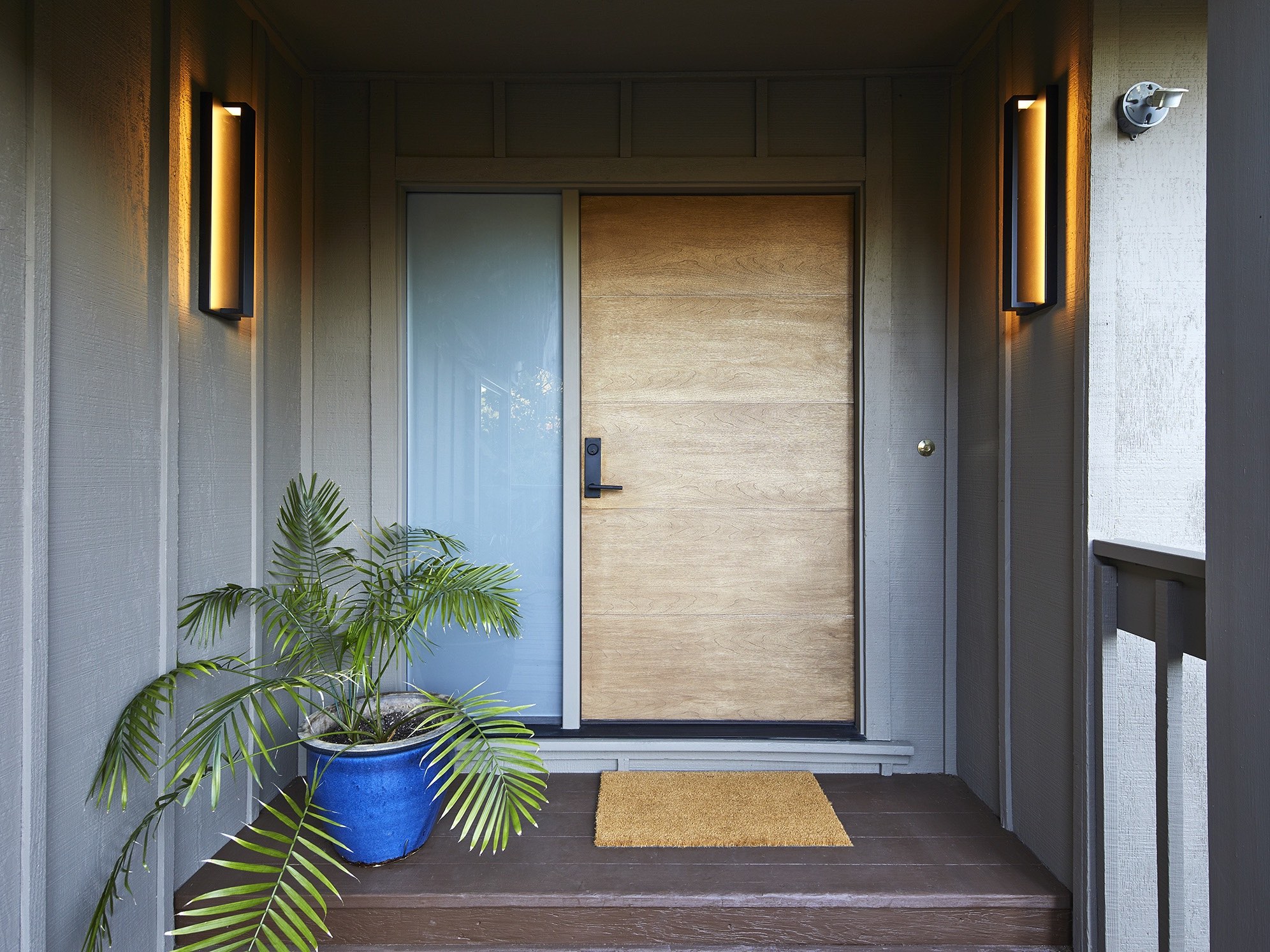 Home renovation in Los Altos Hills by Bay Area interior designer, Kanika Design - 07