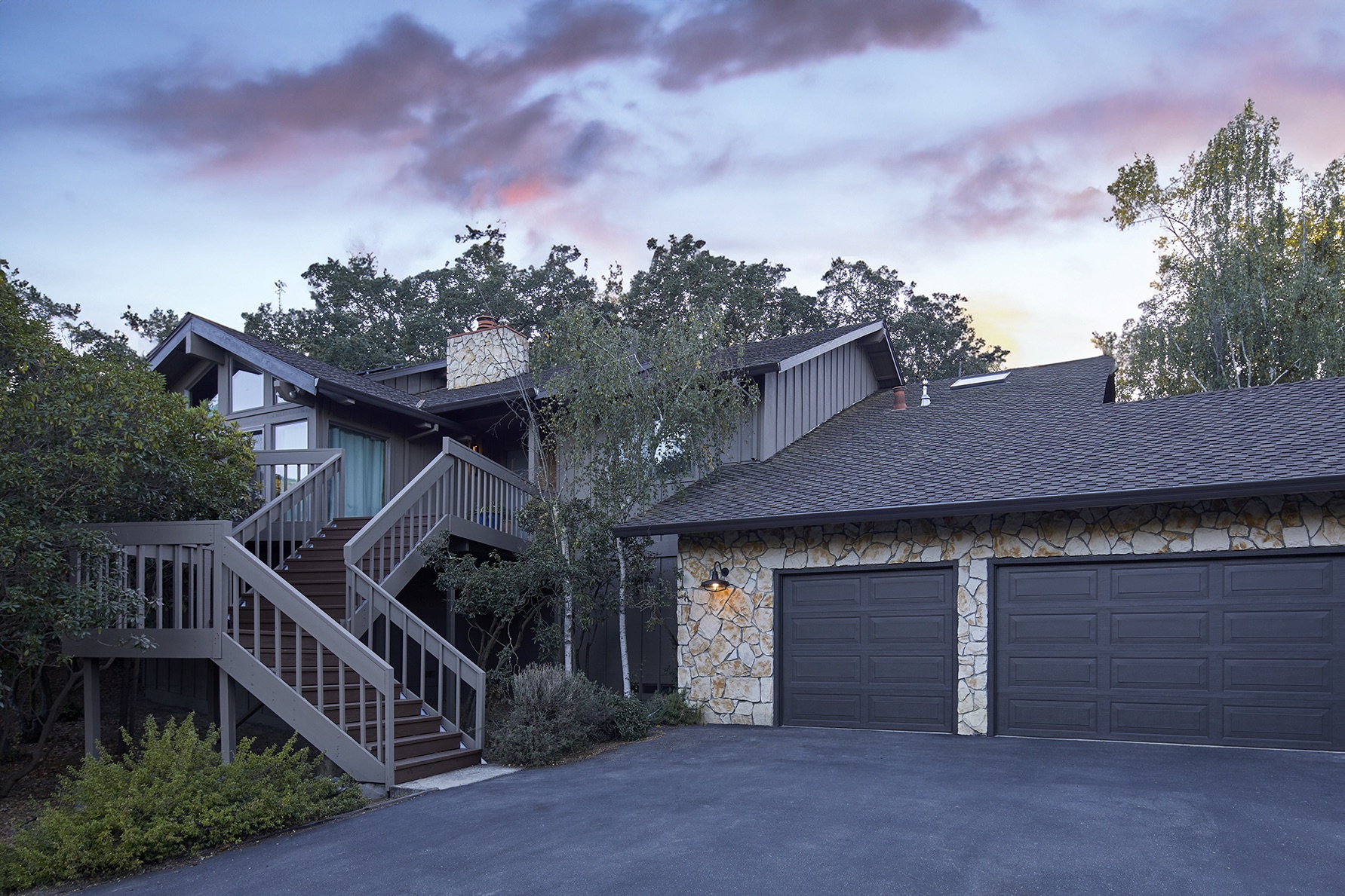Home renovation in Los Altos Hills by Bay Area interior designer, Kanika Design - 09