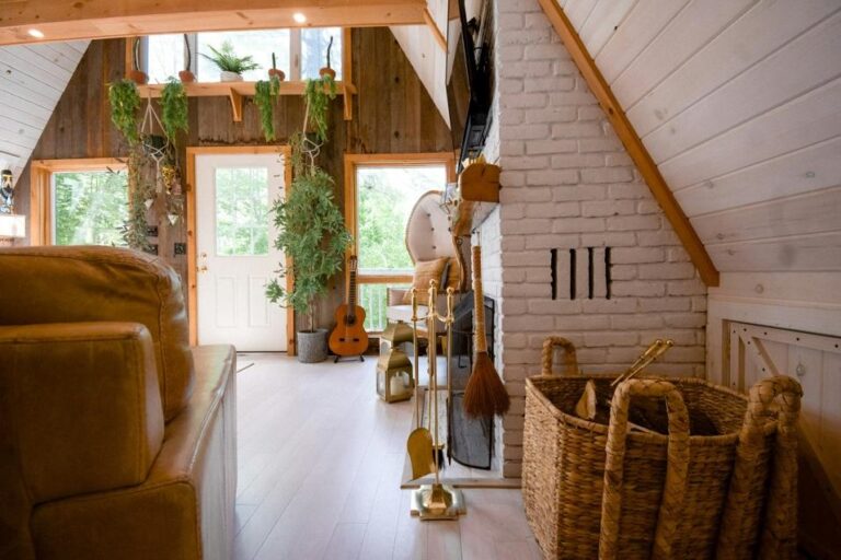 Boho or Bohemian Interior Design Style: A Decorator's Guide to Home ...